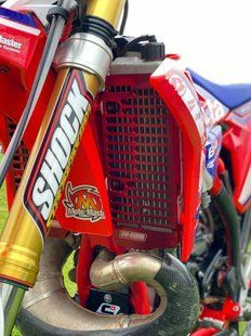 Защита радиатора Beta '20-'23, FM-Parts FP558794 Red FP558794RD фото